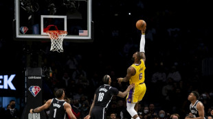 NBA: retour gagnant de Davis avec les Lakers, come-back fou des Clippers