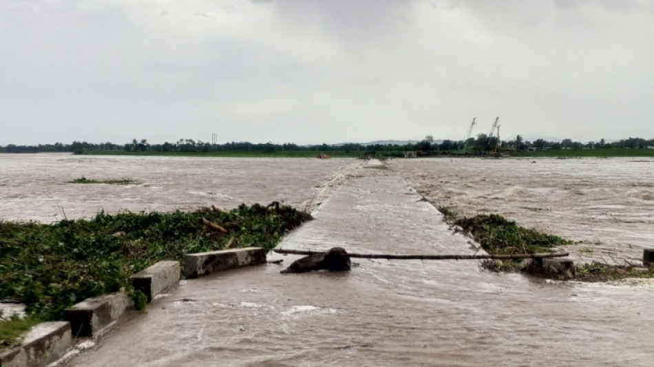 Typhoon Doksuri batters northern Philippines 