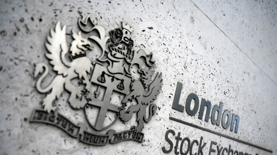 Borsa: l'Europa conclude in tenuta, debole Londra (-0,1%)