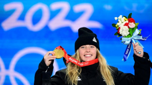 Nueva Zelanda hace historia en Pekín-2022, en jornada con el viento como protagonista