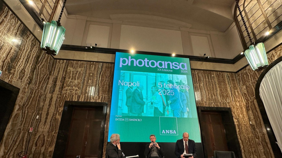 >>>ANSA/ Presentato a Napoli Photoansa, un anno in immagini