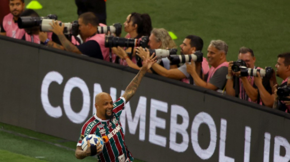 Aos 41 anos, Felipe Melo anuncia aposentadoria do futebol