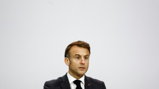 Nouveau gouvernement : Macron discute de "méthode" avec les partis, sauf le RN et LFI