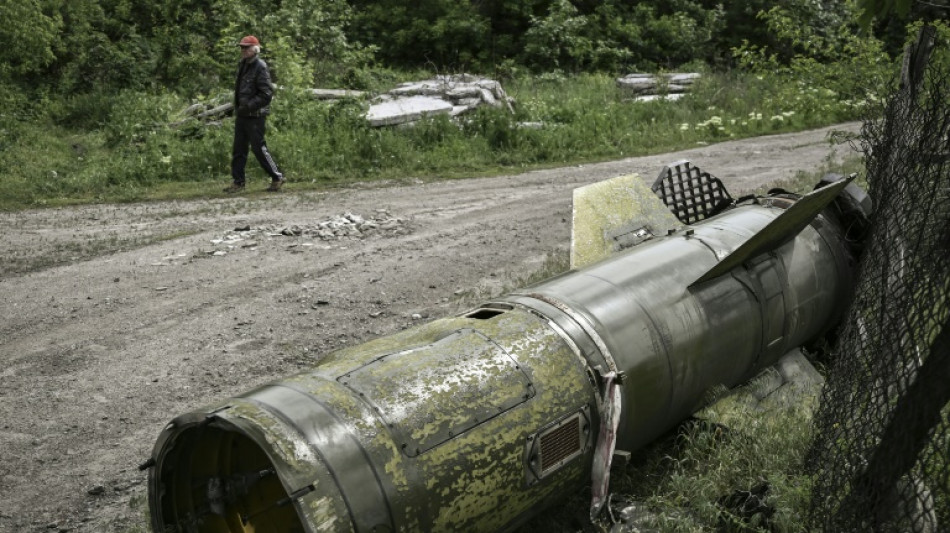 'Finding food': Russia severs link to Ukraine's besieged east