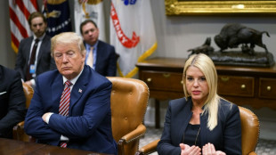 Trump choisit la juriste Pam Bondi pour la Justice après le retrait de Matt Gaetz