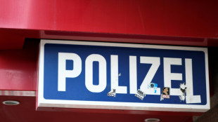 Beteiligung an rechtsextremen Chat: Gericht in Niedersachsen degradiert Polizisten