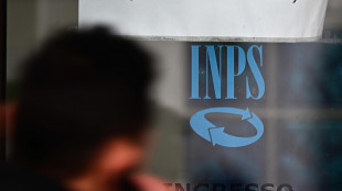 Inps, pensioni febbraio pagate l'1 alle Poste, il 3 in banca