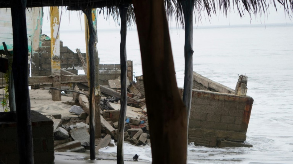 Dos muertos en México por huracán John, degradado a tormenta tropical