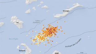 "Nous n'avons pas peur" des séismes: la résilience de l'île grecque de Santorin 