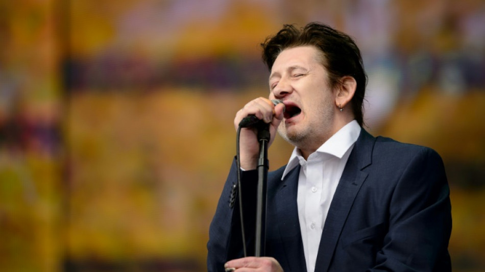 Irlanda se despede com funeral musical de Shane MacGowan, vocalista do The Pogues