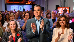 La campaña electoral arranca en España con un torrente de promesas