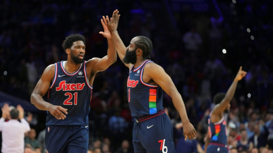 El desborde ofensivo de Embiid le da el triunfo a los Sixers sobre los Bulls