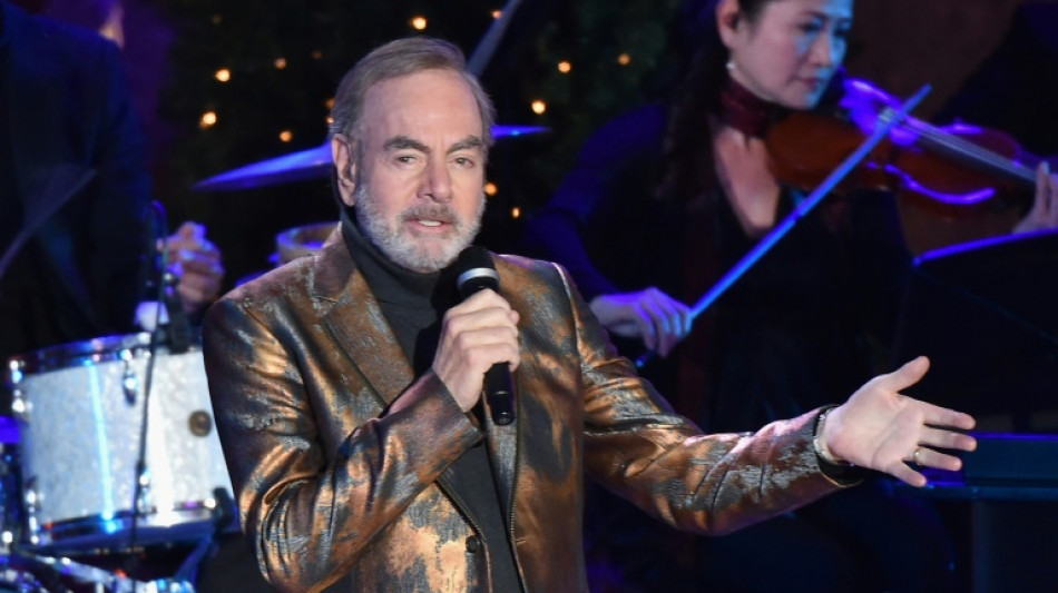 Neil Diamond sells complete catalog to Universal