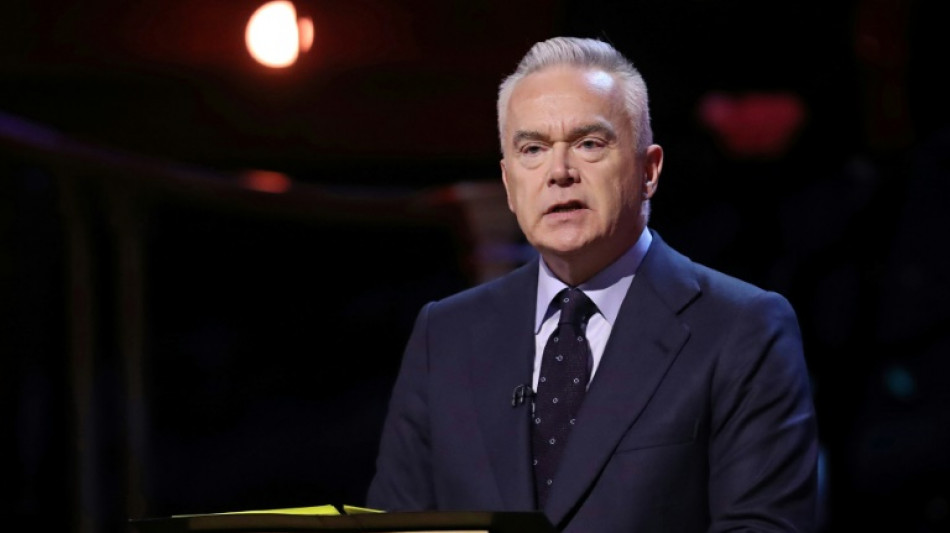 Huw Edwards é identificado como o apresentador da BBC alvo de acusações de má conduta sexual