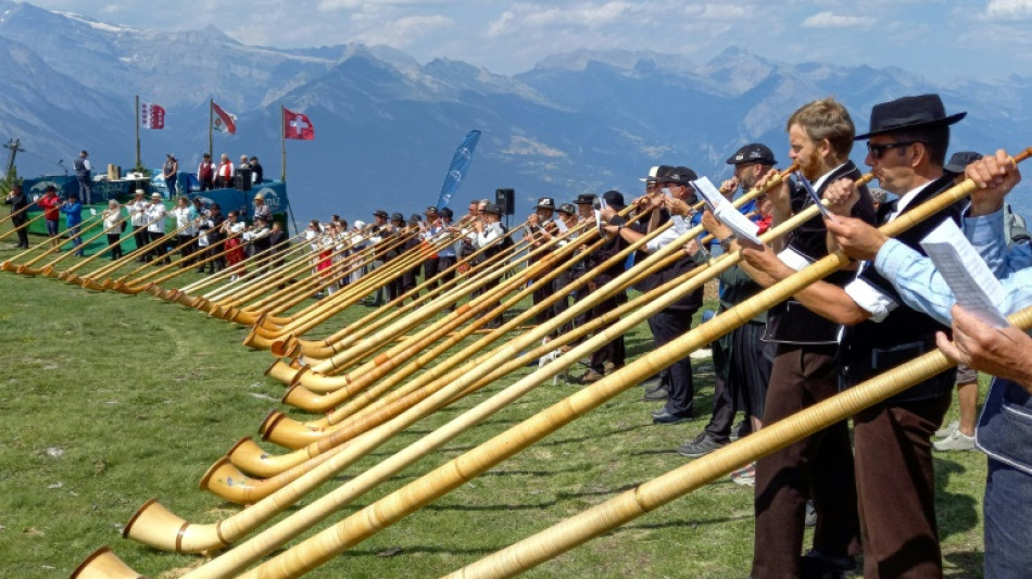 Alphorn fest brings sound of music to Swiss mountains