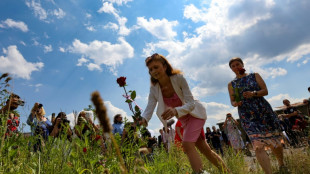 Tschechien beginnt mit Abriss von Schweinefarm auf früherem KZ-Gelände